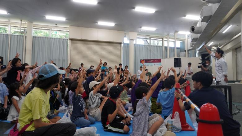 夏休み子ども化学実験ショー2025②